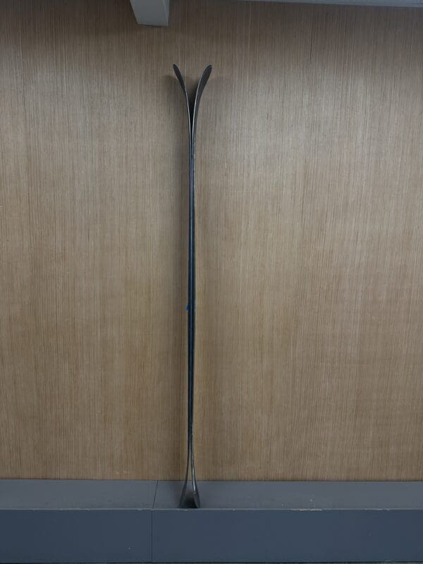 192cm Cash 117 Seconds - Image 2