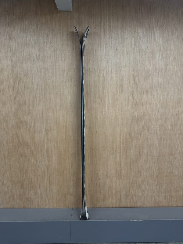 192cm Giver 114 Seconds - Image 2